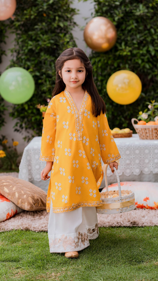 Kids 3PC Embroidered Lawn Dress With Net Dupatta - Unstitched - AL303